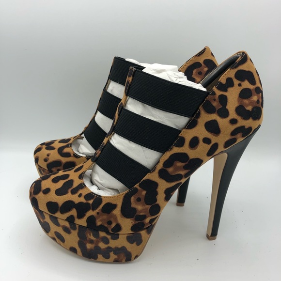 Anne Michelle | Leopard Print Platform Heels - Picture 2 of 7